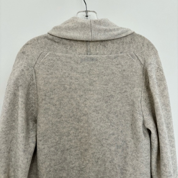 Aritzia Babaton Wool Cashmere Beekman Brennan Light Gray Sweater Cardigan Large - Picture 9 of 11